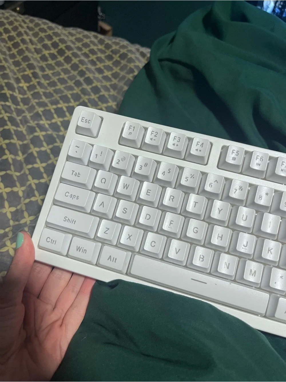 White Wired Full-Size Keyboard
